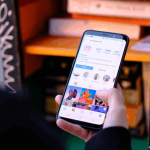 Pacote com 3 Imagens Personalizadas para Instagram